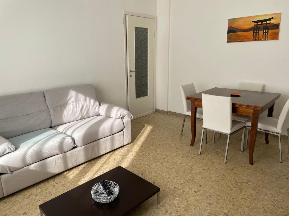 Manubella Appartamento 5 Vani Con Giardino La Spezia Dış mekan fotoğraf